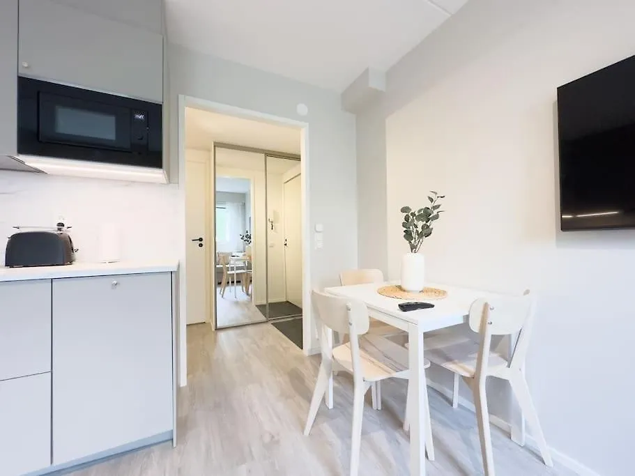 Saunallinen Ja Vastaremontoitu Moderni Huoneisto! Hyvat Loylyt! :) Apartment Helsinki Finland