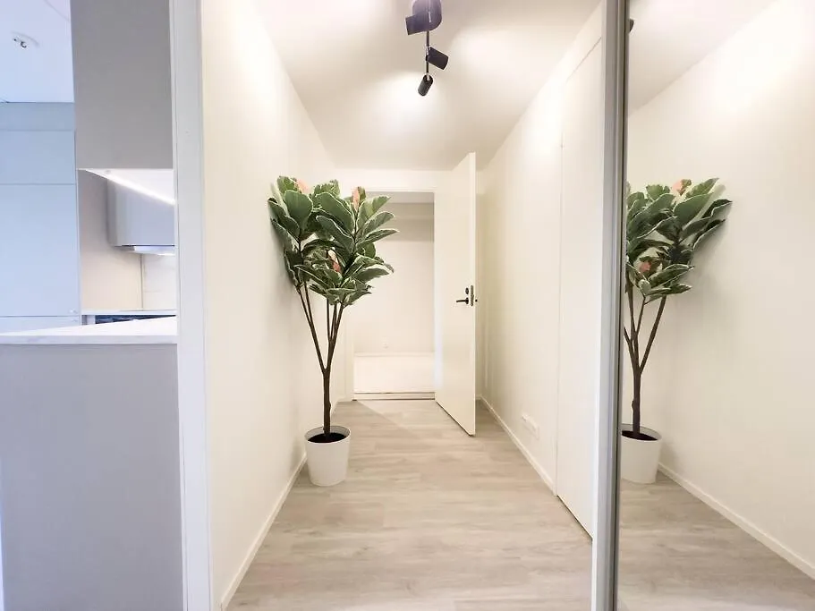 Saunallinen Ja Vastaremontoitu Moderni Huoneisto! Hyvat Loylyt! :) Apartment Helsinki
