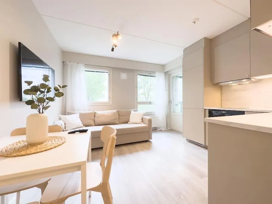 Saunallinen Ja Vastaremontoitu Moderni Huoneisto! Hyvat Loylyt! :) Apartment Helsinki